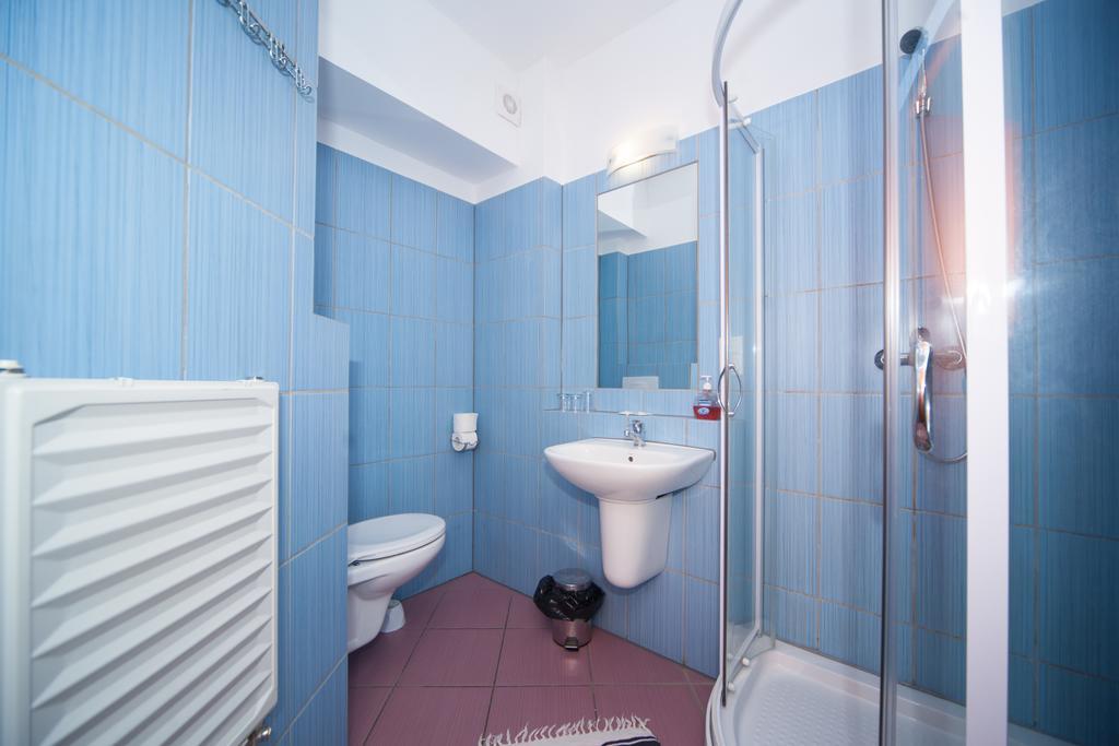 Hotel Ada Wiekszyce Ngoại thất bức ảnh